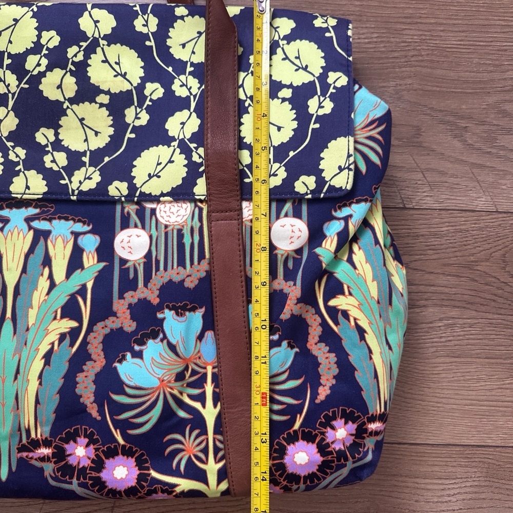 Amy Buttler‎ by Kalencom Women’s Duffle Bag Navy Sari Flower 2009 Collection - Picture 3 of 15